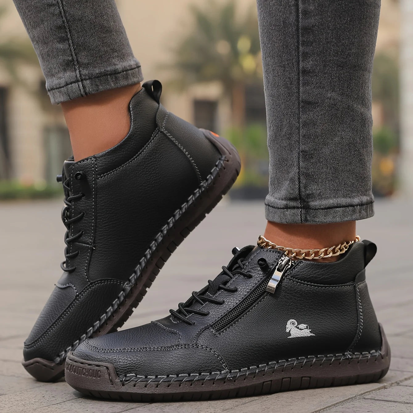 Maïa™ | Therapeutic Comfort Sneakers - Black